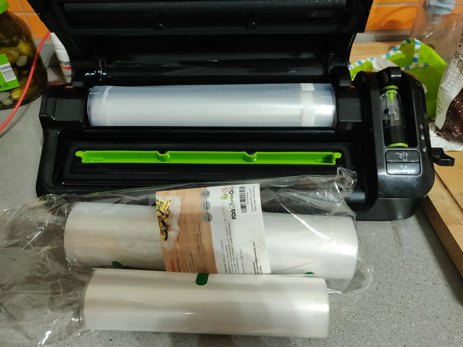 FoodSaver VS0100X machine sous vide compacte argent blanc avec accessoire portatif