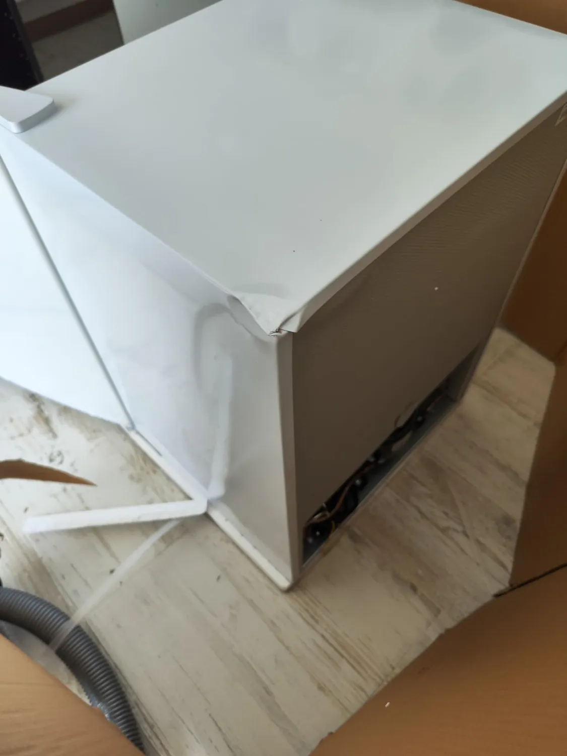 FrigeluX CUBE72A++ réfrigérateur cube 58 L blanc silencieux
